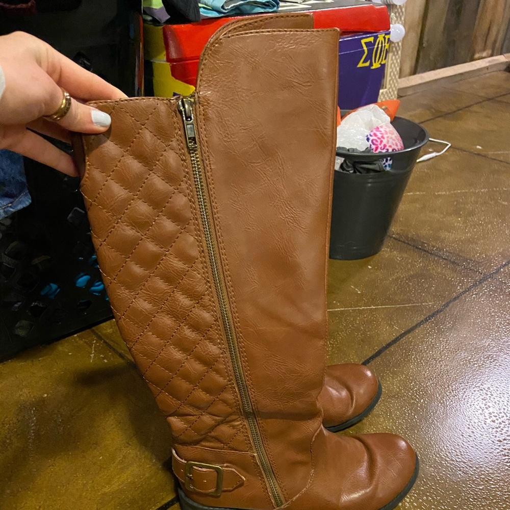 Brown boots